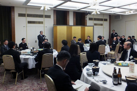 石川 円 同窓会副会長の来賓挨拶